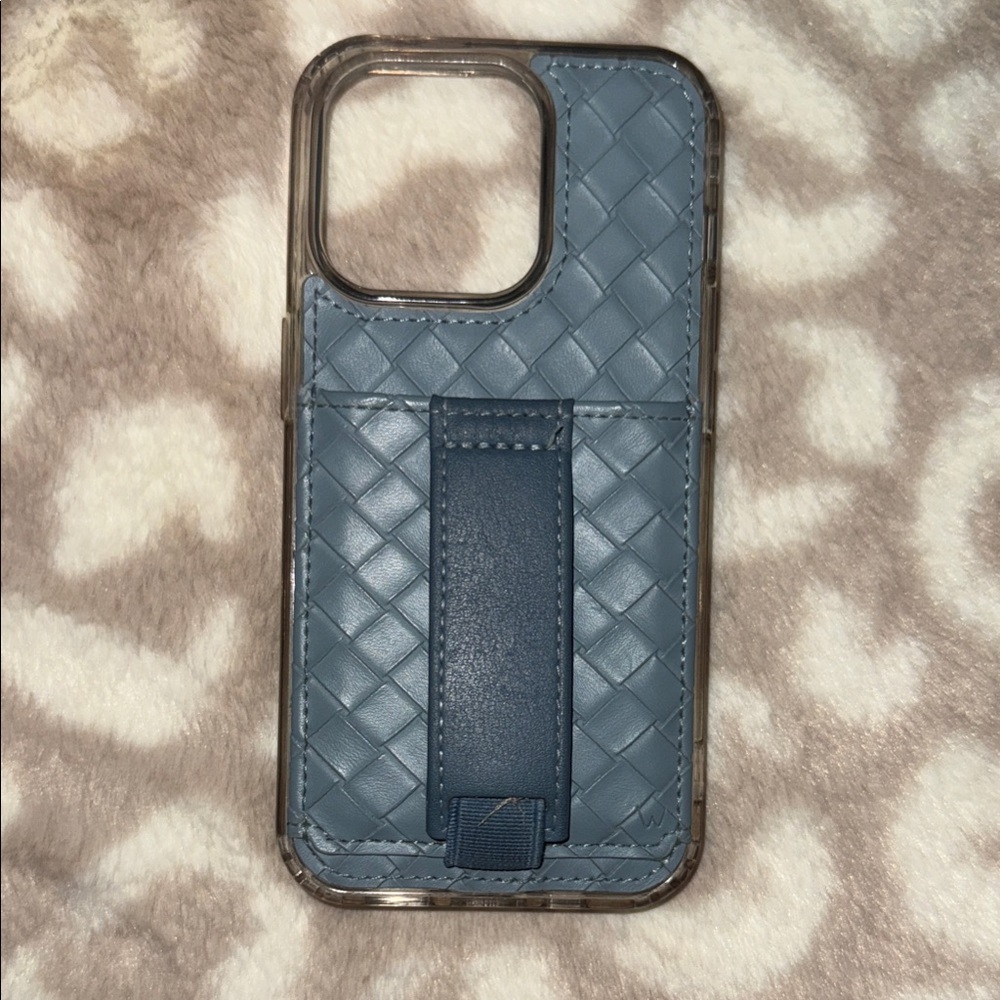 Walli Case Skyline Weave